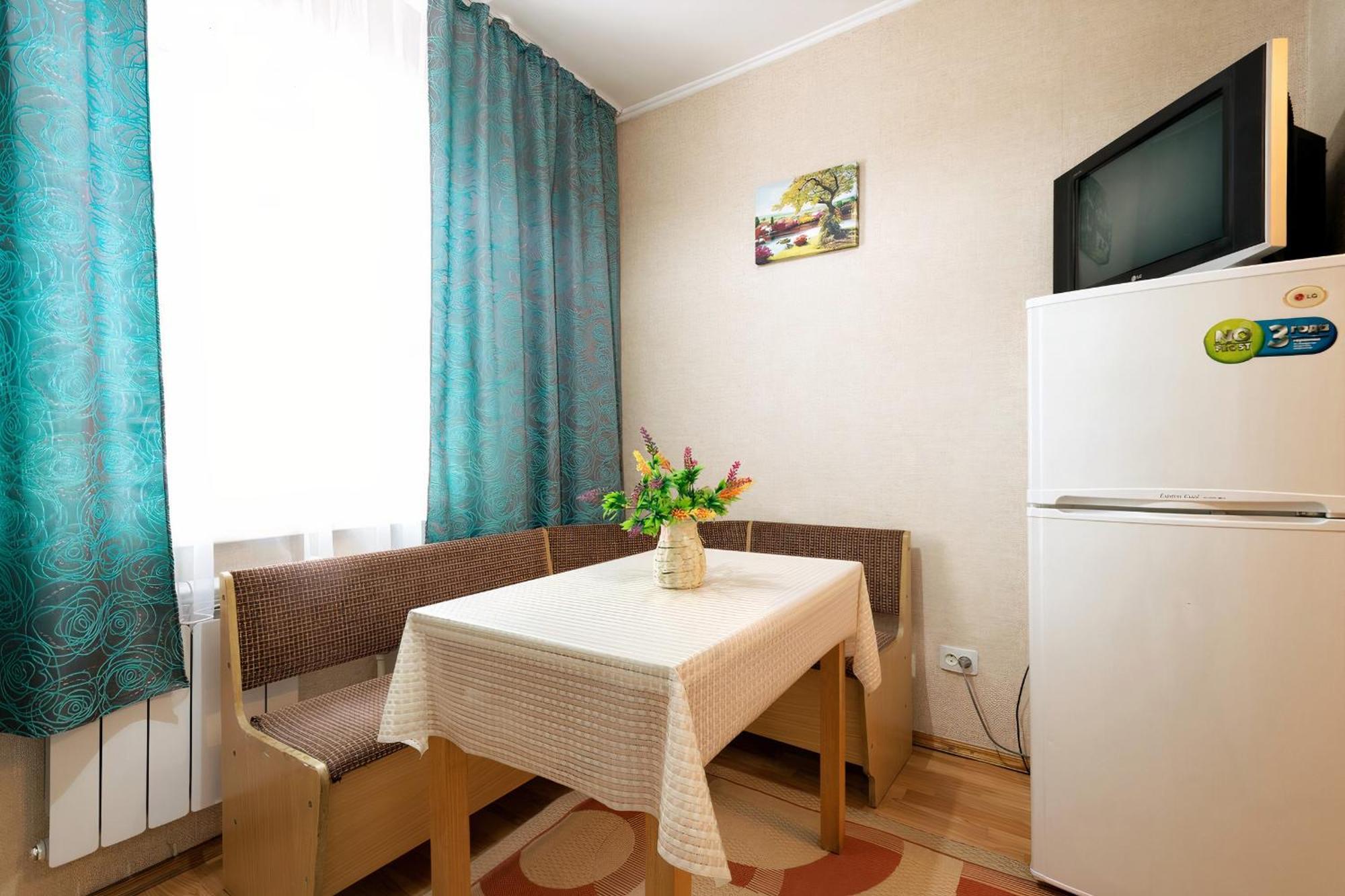 Nadezhda Apartments On Zhibek Zholy Avenue 33 Almaty Bagian luar foto