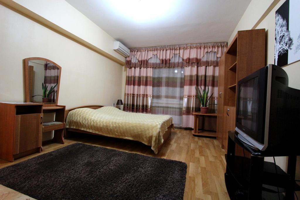 Nadezhda Apartments On Zhibek Zholy Avenue 33 Almaty Ruang foto